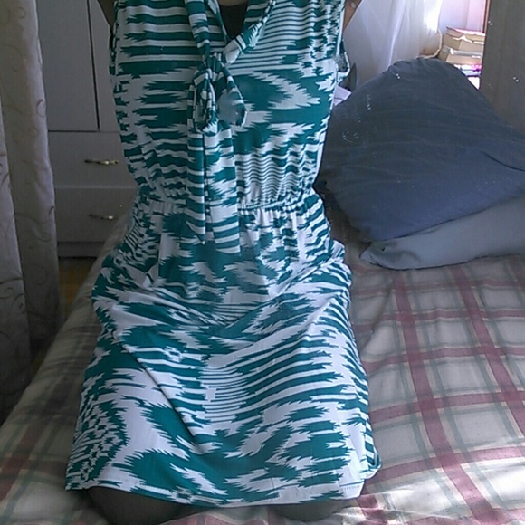 Dress - Picture 2 of 2