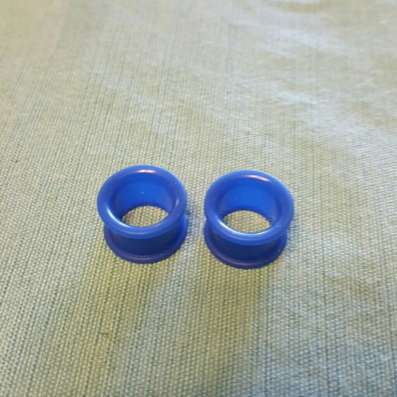 Blue silicone plugs 5/8