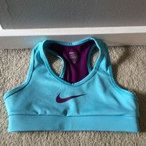 Youth nike sports bra