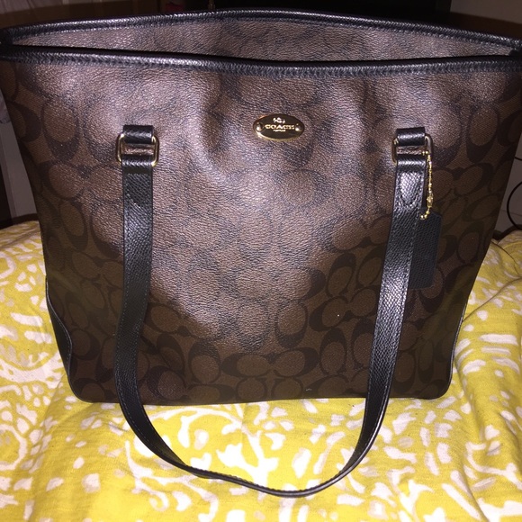 Coach tote!