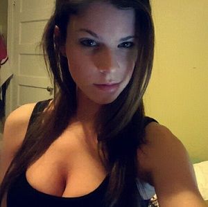 Meet your Posher, Brittney