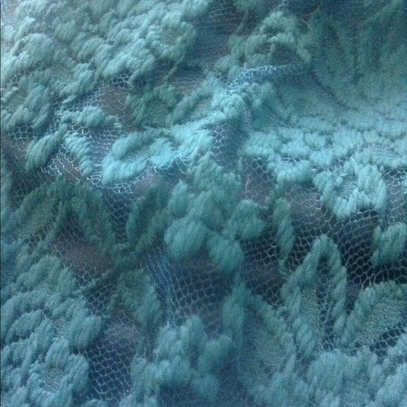 Teal lace dress - Picture 4 of 4