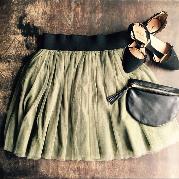 Tulle Skirt  l  Olive Green  l  Forever 21