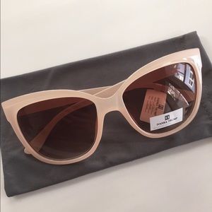 ⚡️*FLASH SALE*⚡️NWT Ivanka Trump Blush Sunglasses