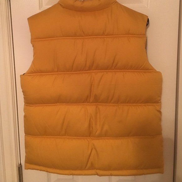 Boy's Puffer Vest - Picture 2 of 2