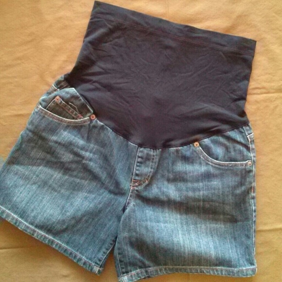 Liz Lange maternity jean shorts