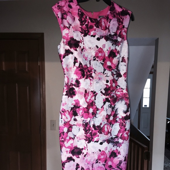 Vince Camuto floral dress. Great condition.