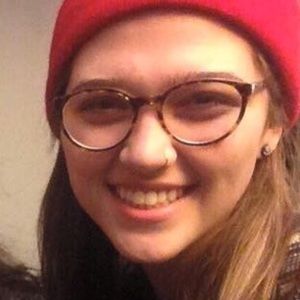 Meet your Posher, Elise