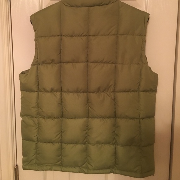 Boy's Puffer Vest - Picture 2 of 2