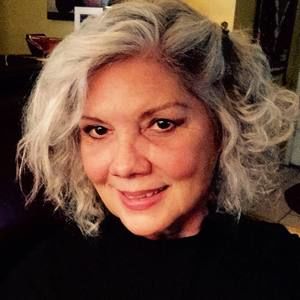 Meet your Posher, Laurie