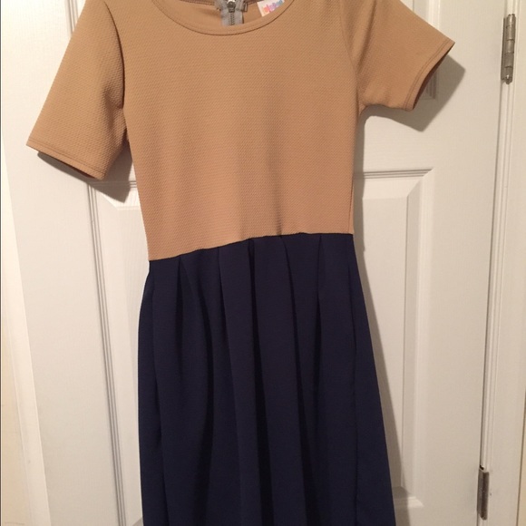 Lularoe Small Amelia