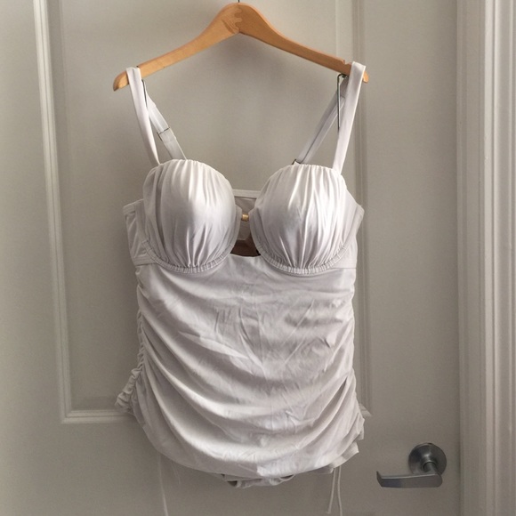 6th & Lane Tankini