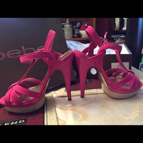 Bebe pre loved pink shoes - Picture 2 of 4