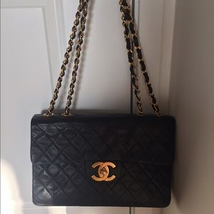 CHANEL XL Maxi Bag