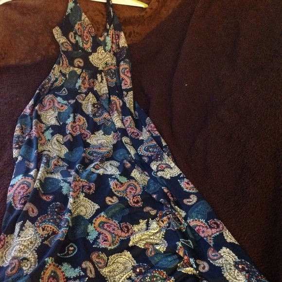 Dress - Picture 2 of 5