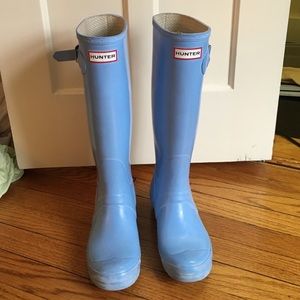 Blue hunter boots size 7 great condition