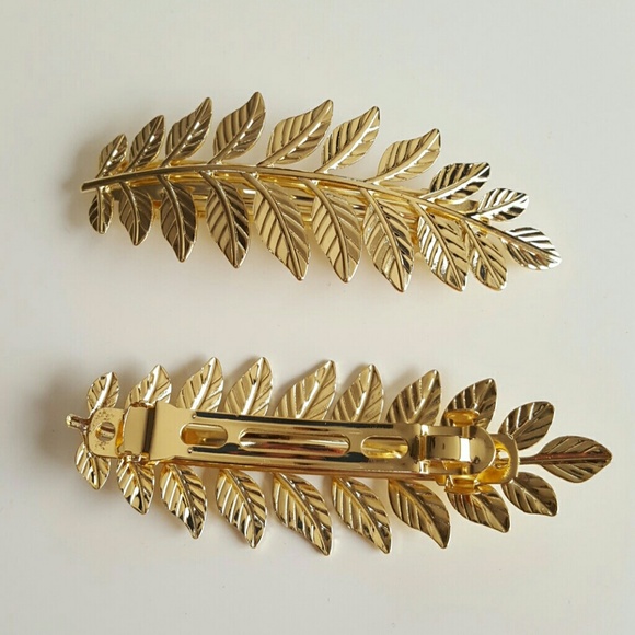 One Golden Feather Leaf Hair Pin - Picture 2 of 4