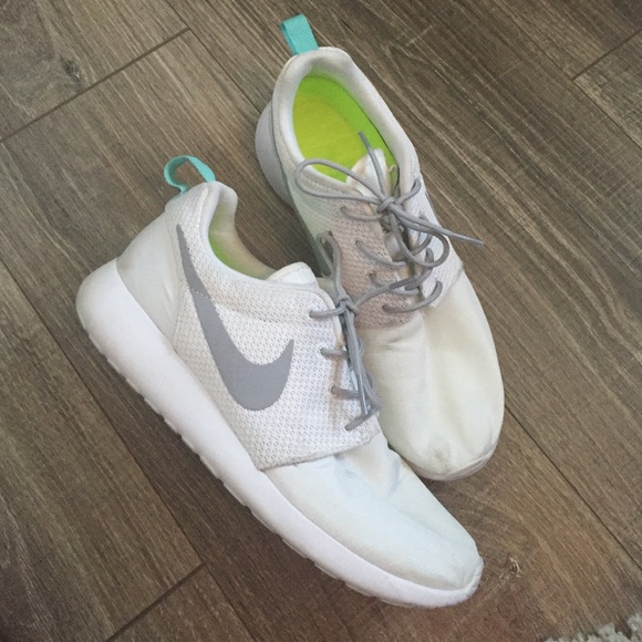 White Nike roshe custom ID - Picture 1 of 4