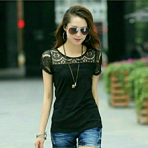 Boutique  Tops - BLACK LACE SHORT SLEEVE TOP