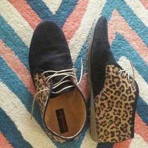 Black suede animal print shoes