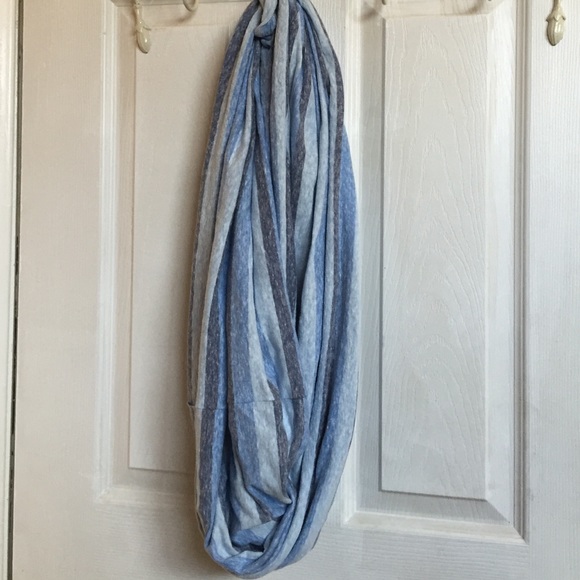 Gap blue ombré wrap scarf