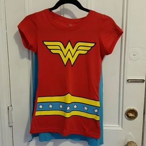 DC Comics wonderwoman shirt-great for halloween