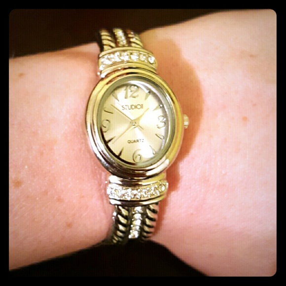 🚫SOLD🚫Bangle silver watch - Picture 1 of 1