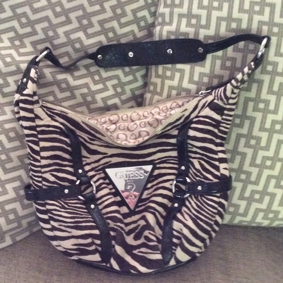Guess  Purse