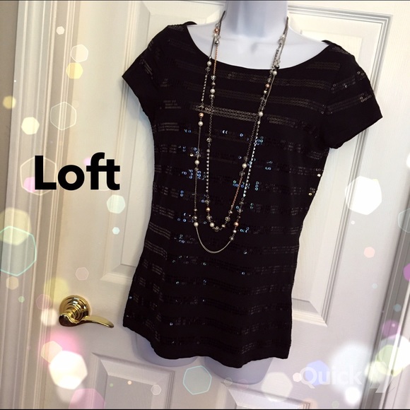 ✨HP✨Loft Sequin Top✨