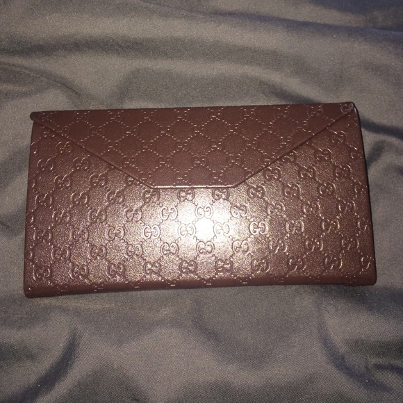 Gucci case/ clutch