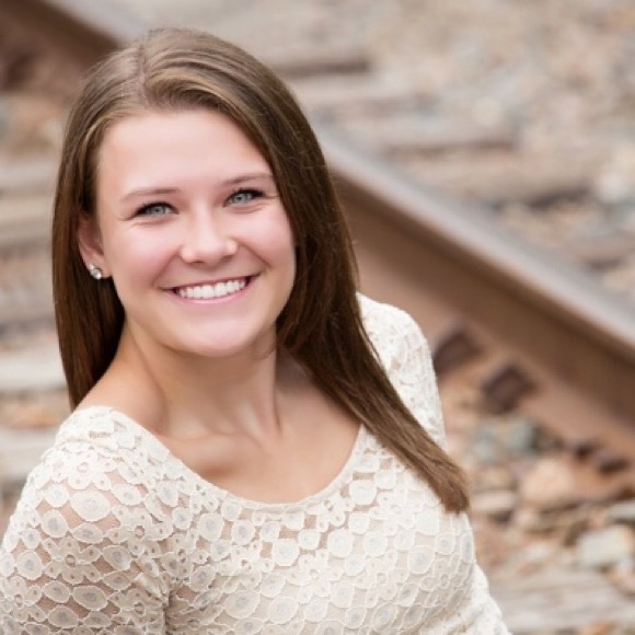 Meet your Posher, Lexi - Picture 1 of 1