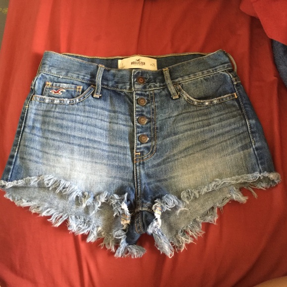 NWOT Hollister High Waist Shorts size 1