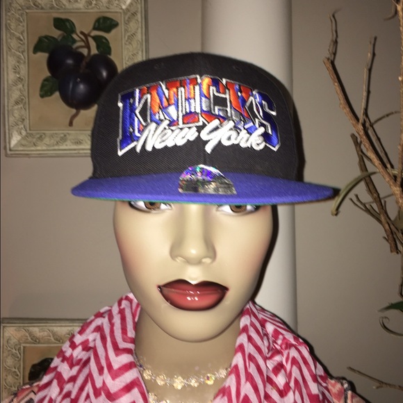 VINTAGE FORTY SEVEN BRAND NY KNICKS SNAPBACK CAP