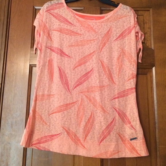 Short sleeve shirt