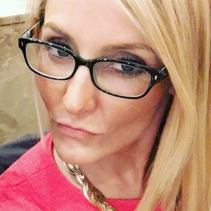 Meet your Posher, Becky