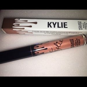 Kylie Jenner Metal Matte HEIR
