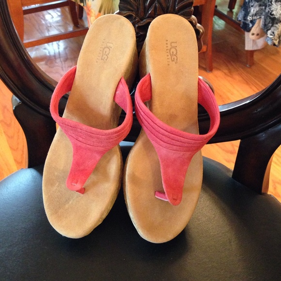 Ugg pink wedge