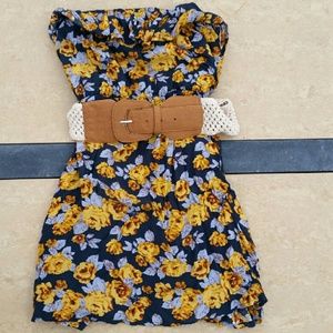 Mini floral dress with a belt