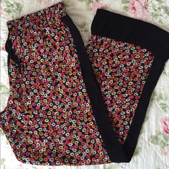 ✨Reduced Price✨ Super comfy Kensie pajama pants!