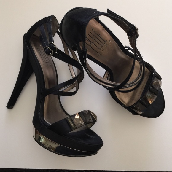 Pelle Moda gold platform sandals (women)