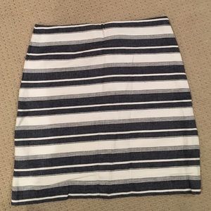 brand new Loft adorable mini pencil skirt!