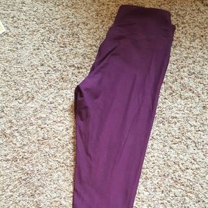 Lularoe OS plum leggings