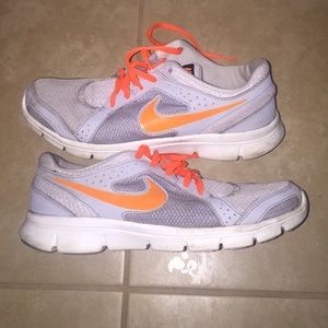✨NIKE WOMENS SHOES: Gray + Orange✨