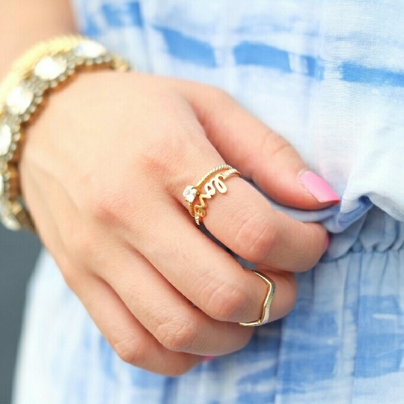 Love Ring in gold stackable