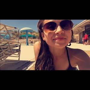 Meet your Posher, Kyra