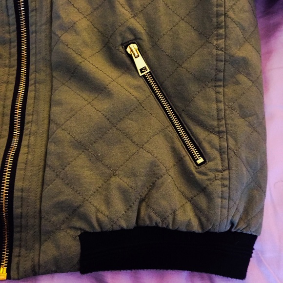Quilted bomber jacket from Nasty Gal - Picture 3 of 3