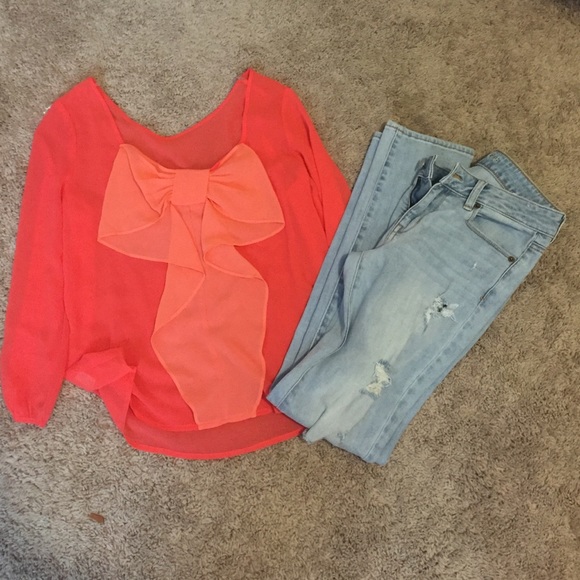 • BUNDLE: AE skinny ripped jeans + sheer top •