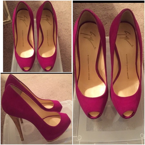 Giuseppe pumps