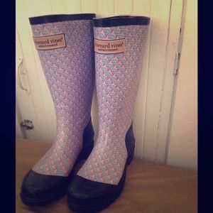 EUC Vineyard Vines Wellies!!!
