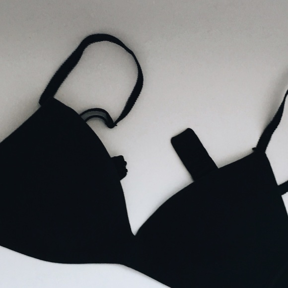 VICTORIAS SECRET TSHIRT BRA